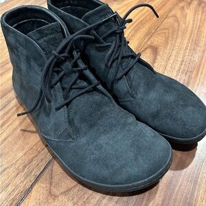 Women’s Vivobarefoot 38